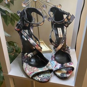 Multi colored strappy sandal.